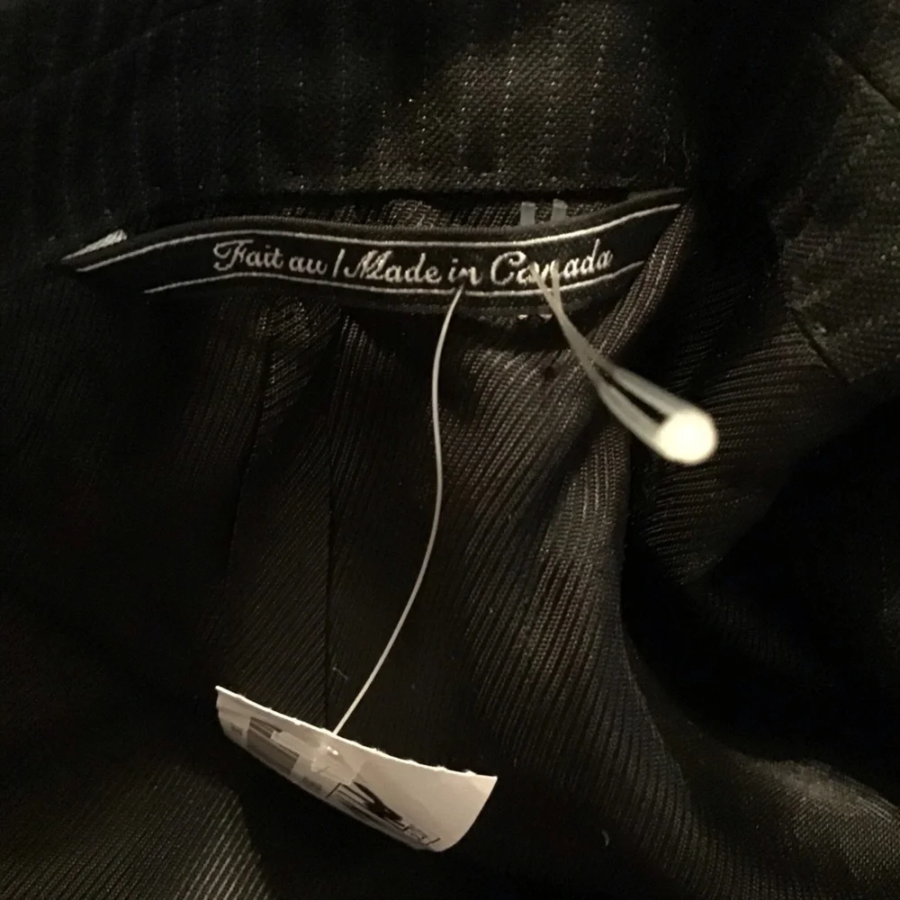 🎩SALE NWOT SPORTS COAT BLACK PINSTRIPED